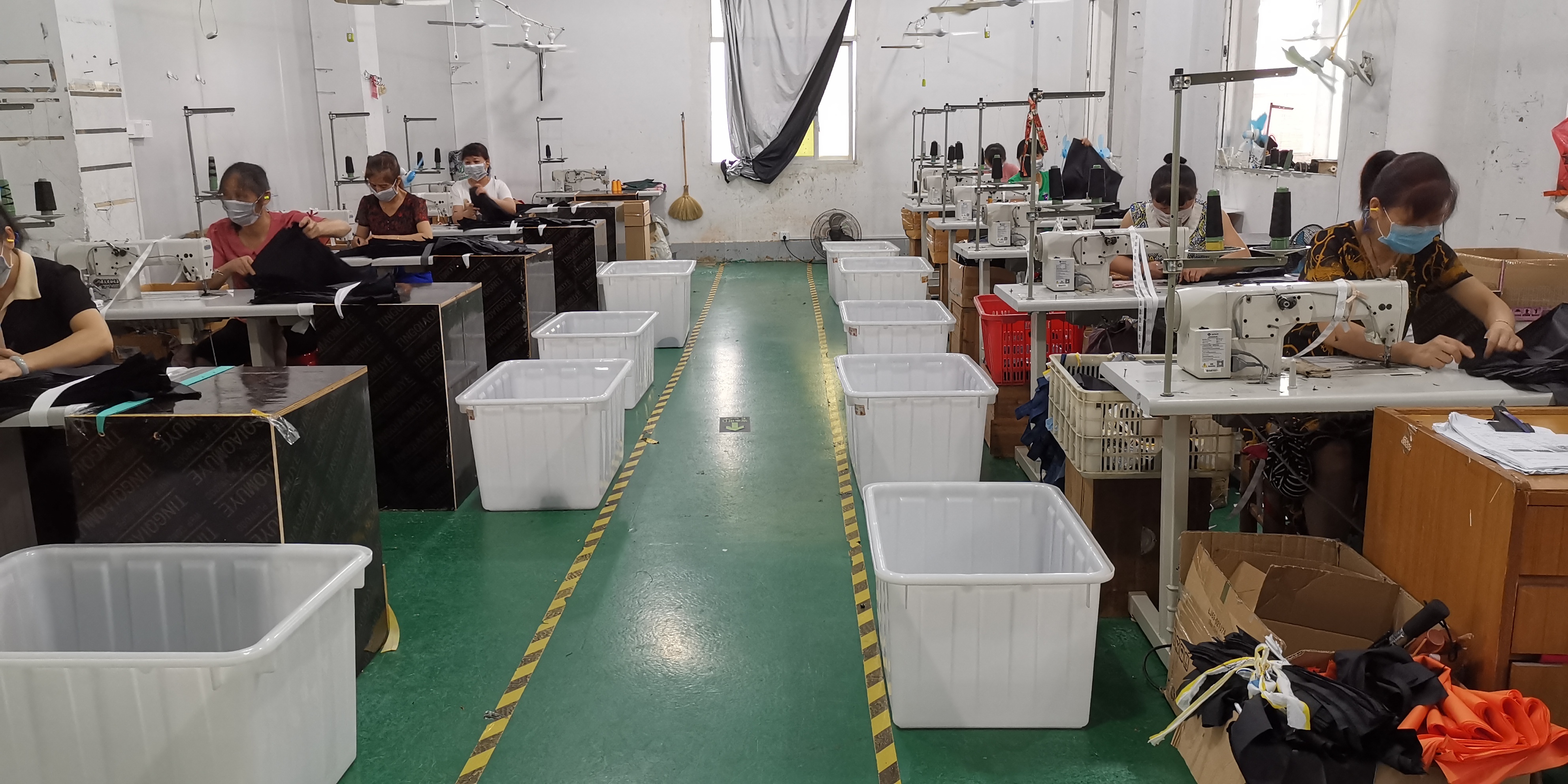 Xiamen United-Prosperity Industry & Trade Co., Ltd. производственная линия завода