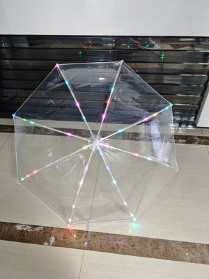 Добавьте поп цвета и функциональности с Creative Umbrella s LED освещение POE зонтик